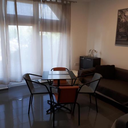 Kertvarosi Apartman II Tiszaújváros Exteriér fotografie